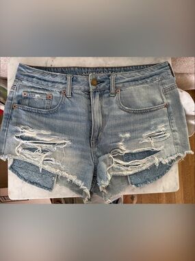 American Eagle Outfitters Light Blue Distressed Women's Denim Shorts